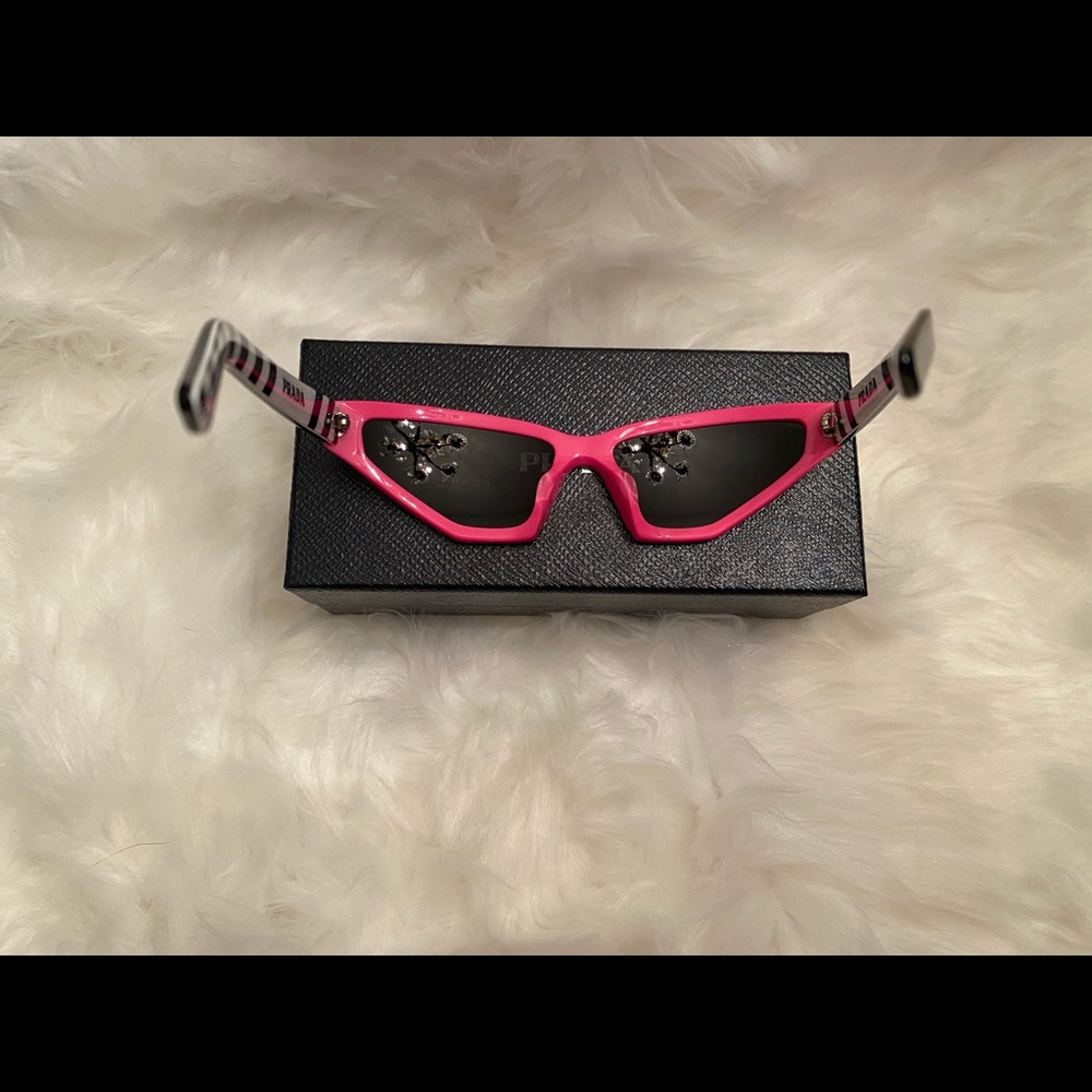 Prada Camo Pink Butterfy Sunglasses. Free Shipping - Picture 6 of 6